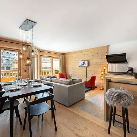 T3 A Courchevel, Emplacement Ideal A 100m Du Front De Neige, Parking Et Wifi Inclus - Fr-1-563-74 Courchevel